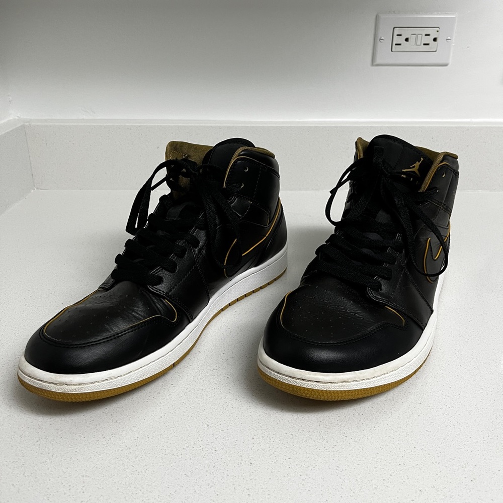 Nike Air Jordan 1 Mid ‘Black Metallic Gold’ - Size 11.5